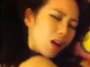 Asiatisches Babe cumshot im Gesicht